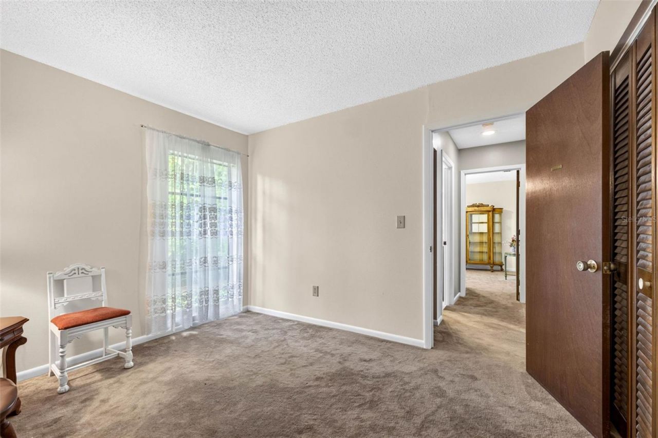 910 Hillside Drive , Lutz, FL 33549 Photo