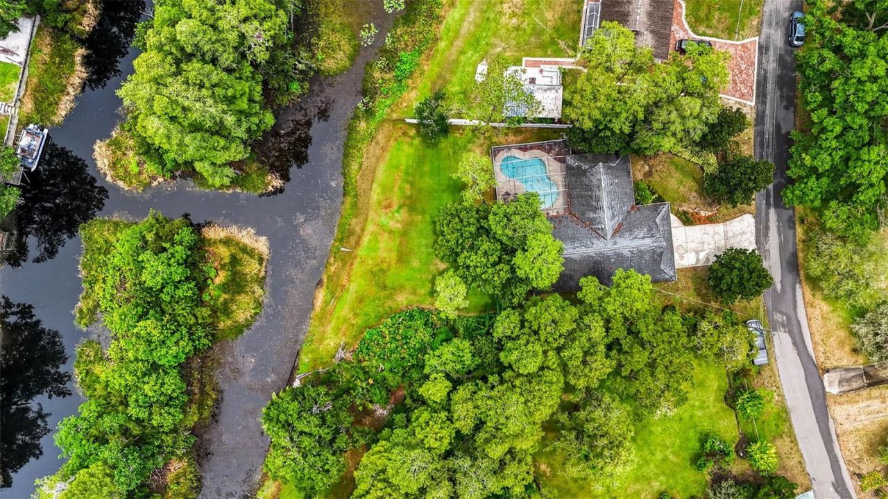 910 Hillside Drive , Lutz, FL 33549 Photo