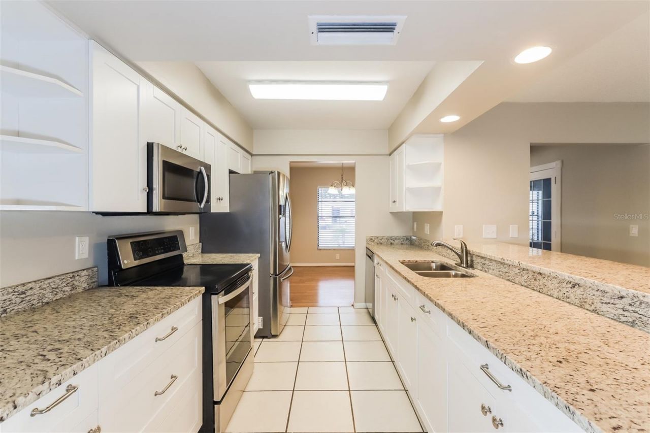 762 Isleton Drive , Brandon, FL 33511 Photo