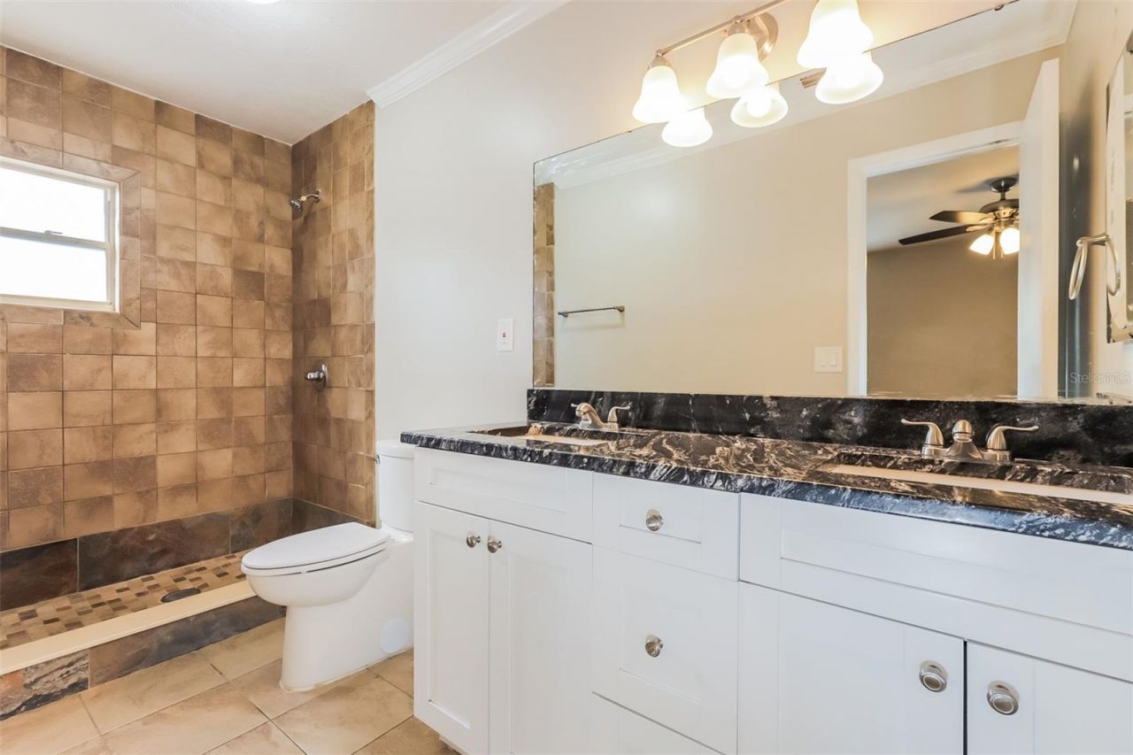 762 Isleton Drive , Brandon, FL 33511 Photo