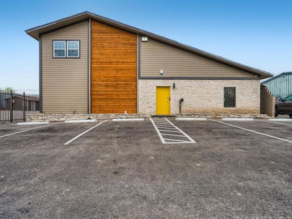 11204 Bluff Bend DR, Austin, TX 78753