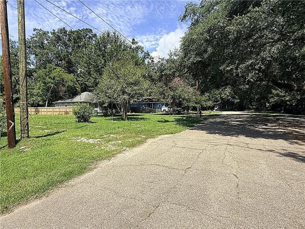 1415 W 20TH Avenue, Covington, LA 70433