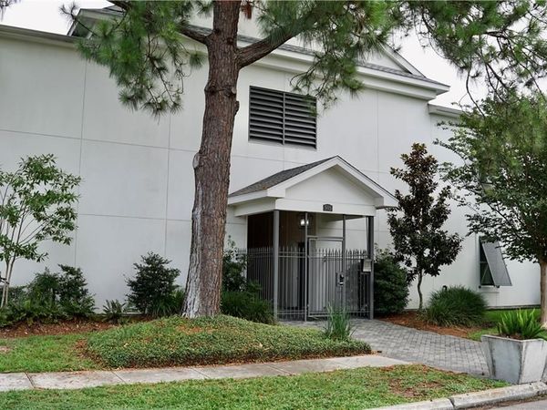 501 LAKE Avenue, Unit 18, Metairie, LA 70005