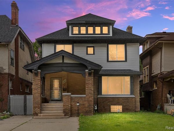 121 Colorado Street, Highland Park, MI 48203
