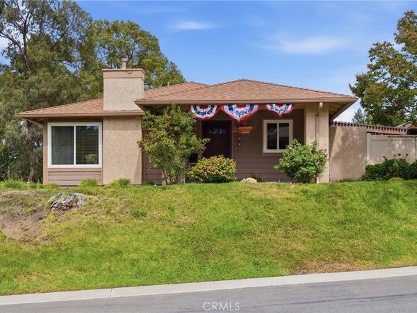20002 Avenue Of The Oaks, Newhall, CA 91321