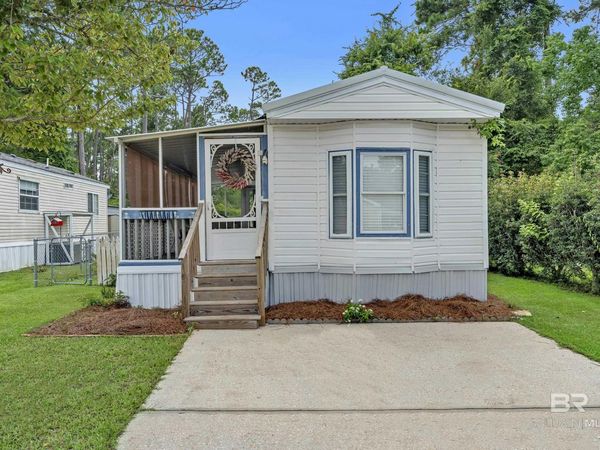 286 Buena Vista Circle, Lillian, AL 36549