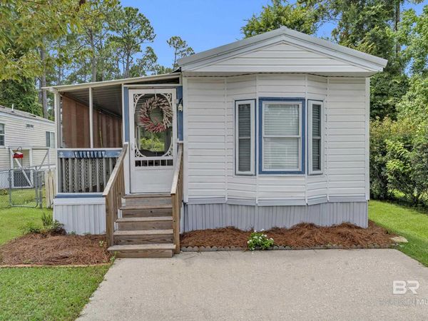 286 Buena Vista Circle, Lillian, AL 36549