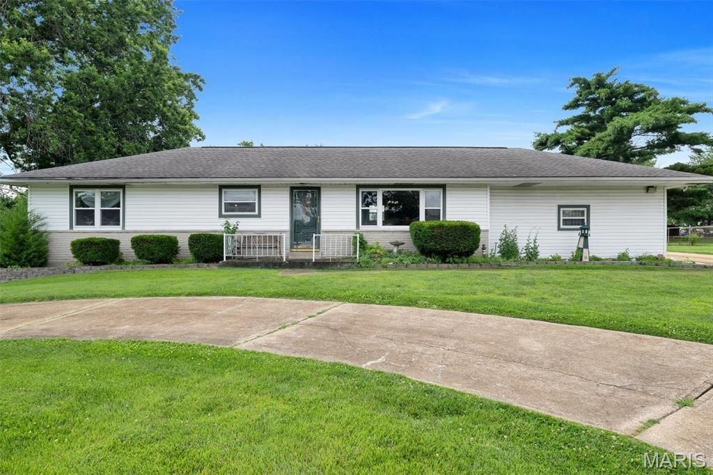 4124 Green Park Road, Saint Louis, MO 63125 Main Photo
