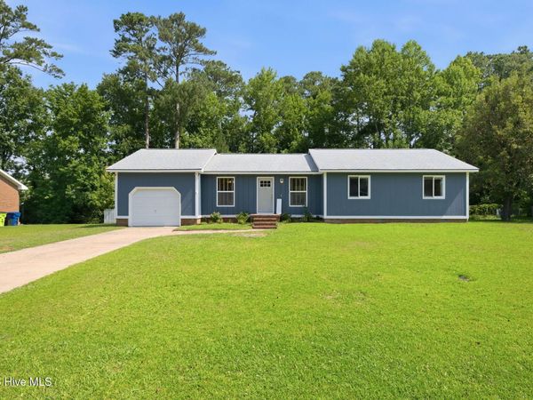 211 Nottingham Drive, Havelock, NC 28532