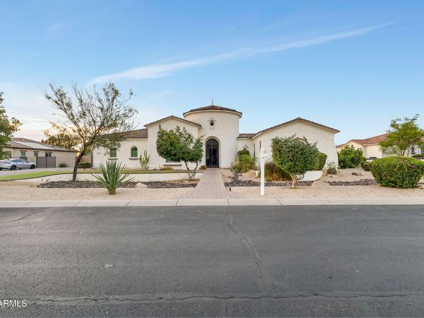 2972 E FRUITVALE Avenue, Gilbert, AZ 85297
