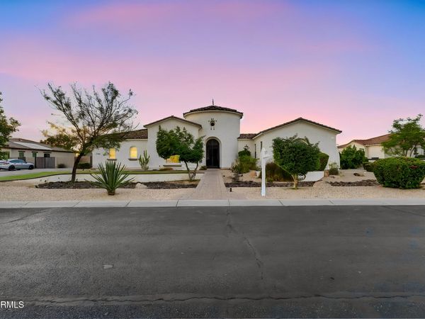 2972 E FRUITVALE Avenue, Gilbert, AZ 85297