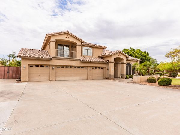 7523 E KAEL Circle, Mesa, AZ 85207