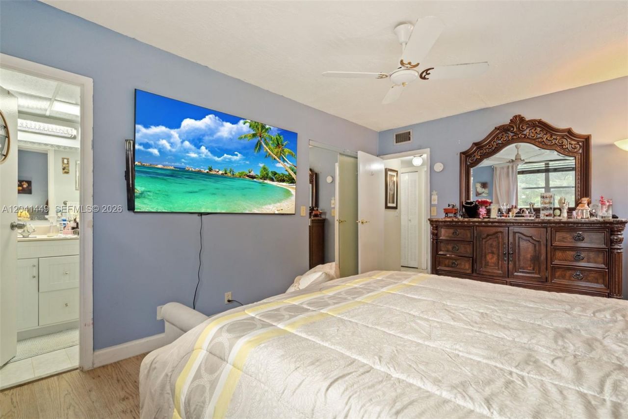 2871 Somerset Dr, Unit 102, Lauderdale Lakes, FL 33311 Photo