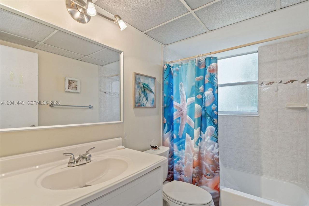 2871 Somerset Dr, Unit 102, Lauderdale Lakes, FL 33311 Photo
