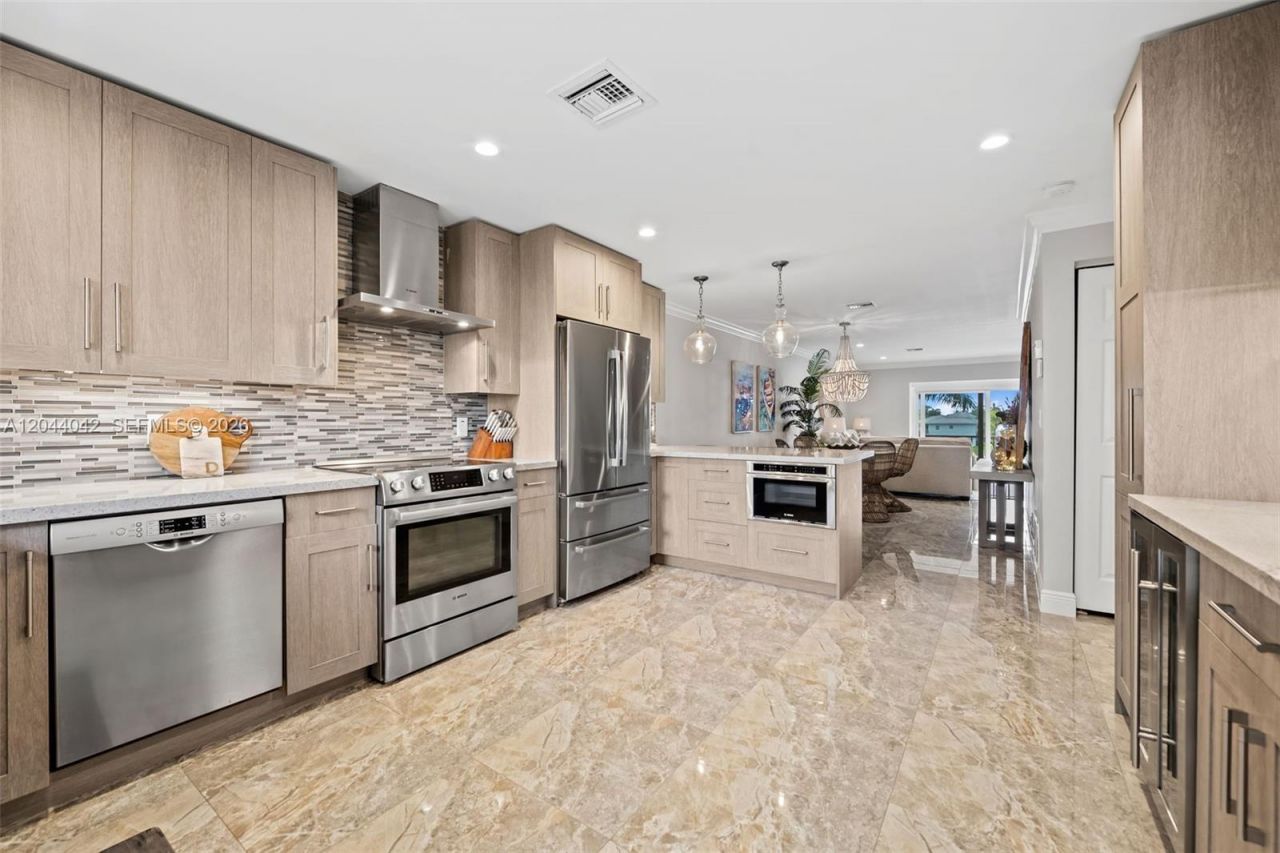 711 N Riverside Dr , Unit 302, Pompano Beach, FL 33062 Photo