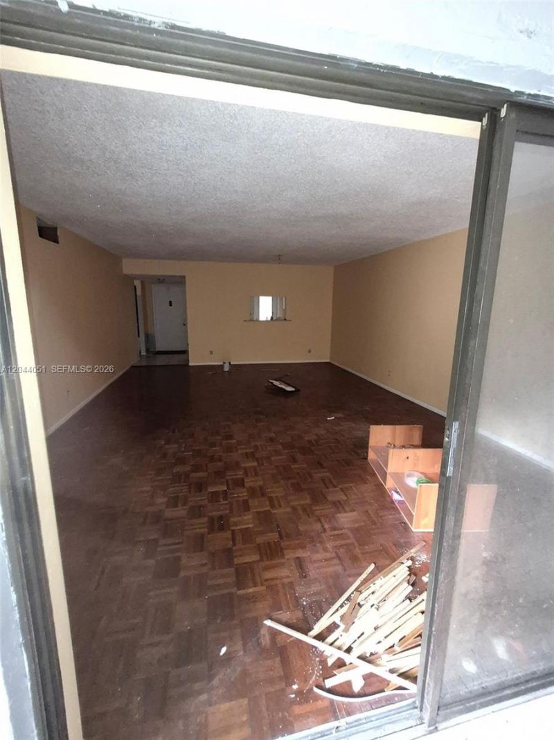 3940 NW 42nd Ave , Unit 122, Lauderdale Lakes, FL 33319 Photo