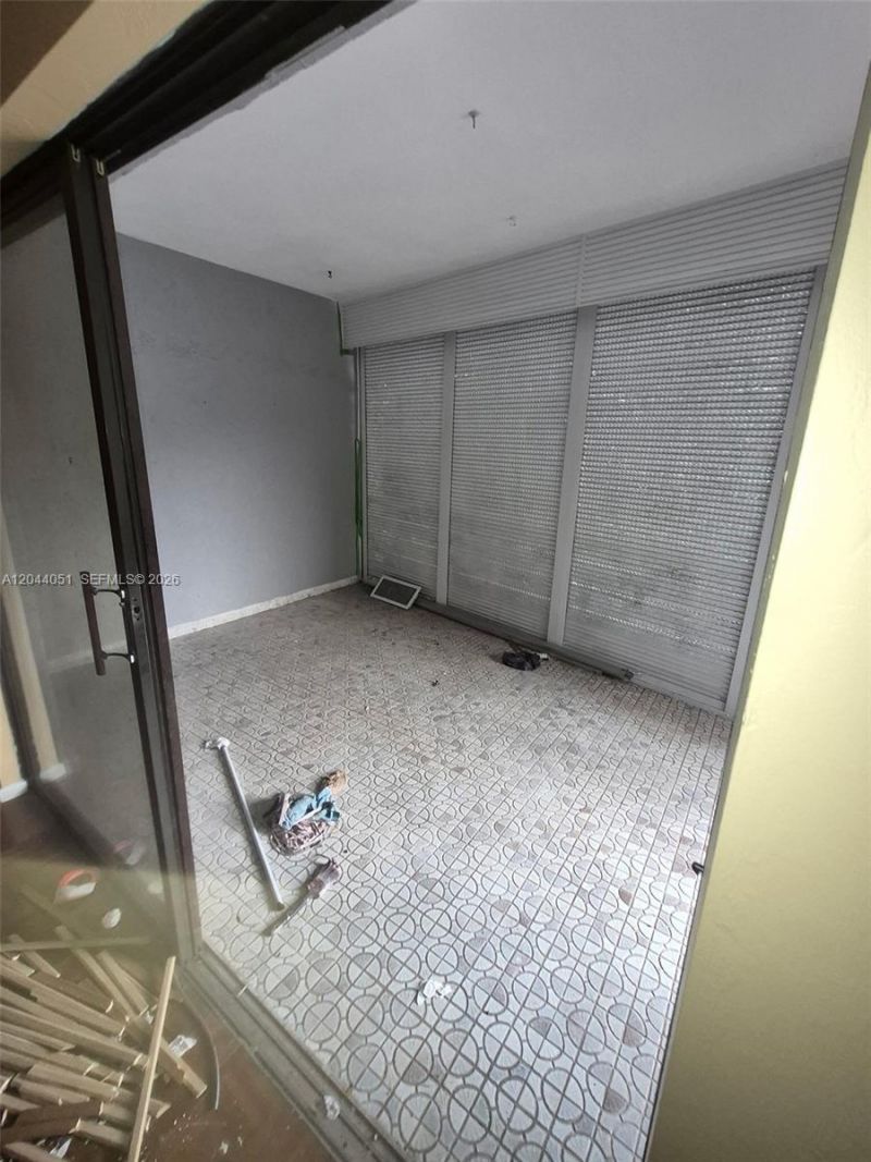 3940 NW 42nd Ave , Unit 122, Lauderdale Lakes, FL 33319 Photo