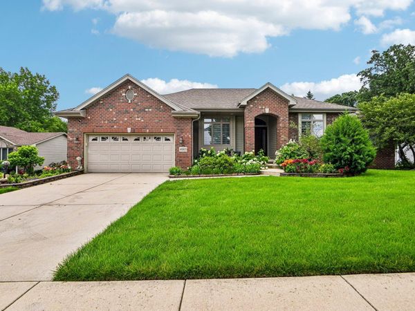 4003 W 92nd Place , Merrillville, IN 46410