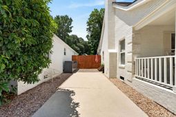 1175 Lazy Lane photo 4