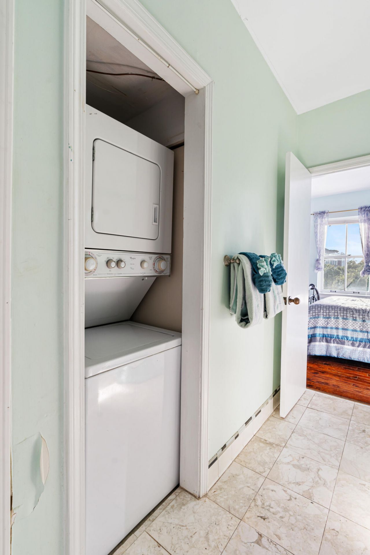 54 Wentworth Street Photo 10