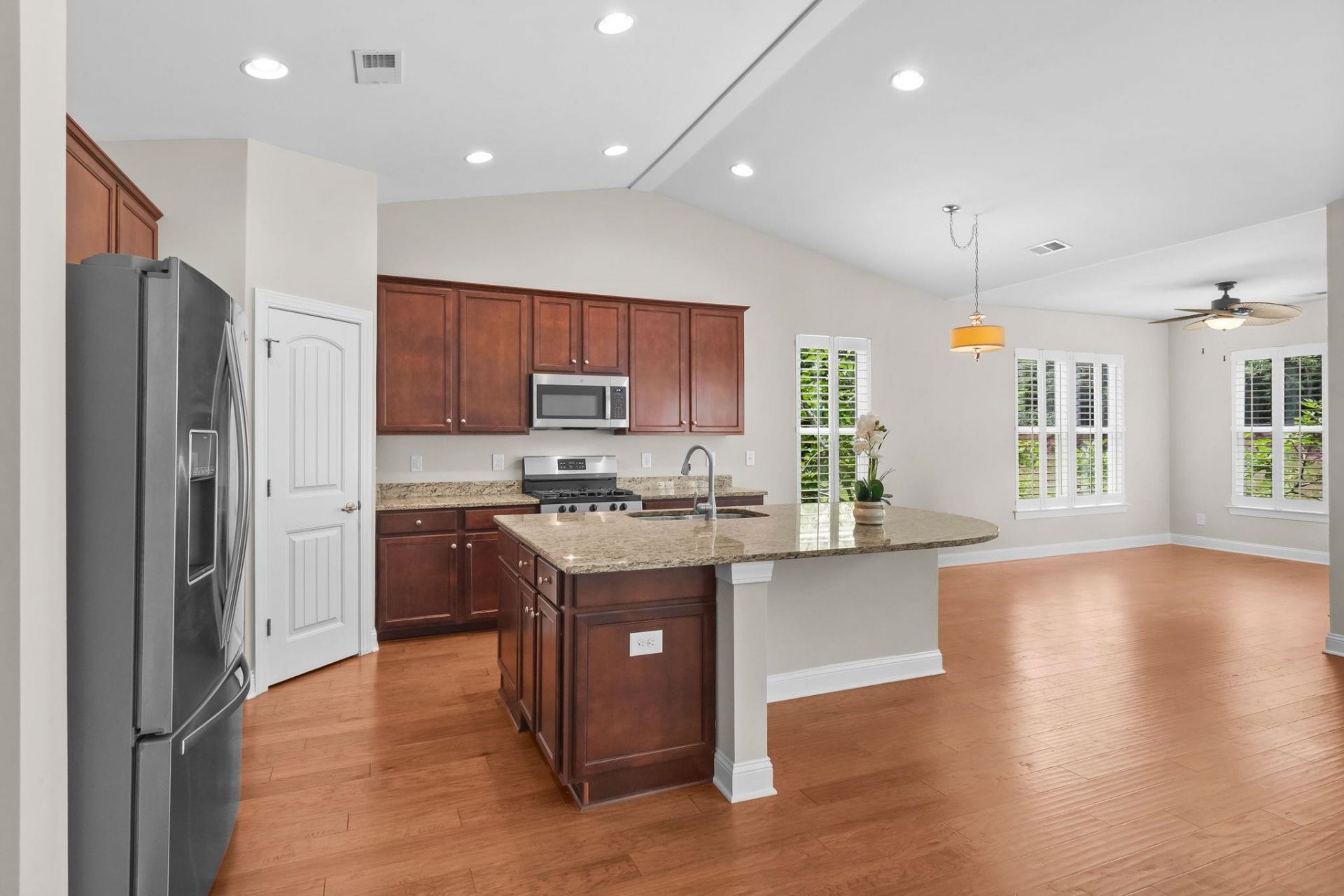 1801 Orchard Dr. Photo 10