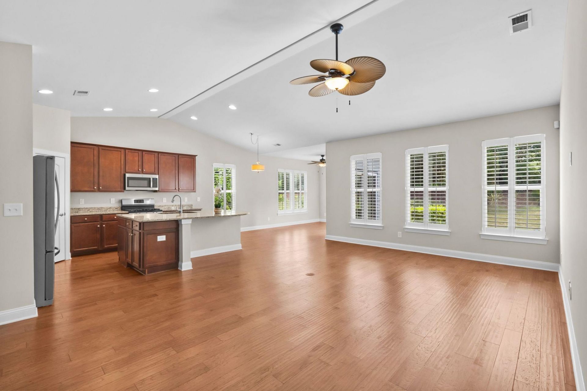 1801 Orchard Dr. Photo 7
