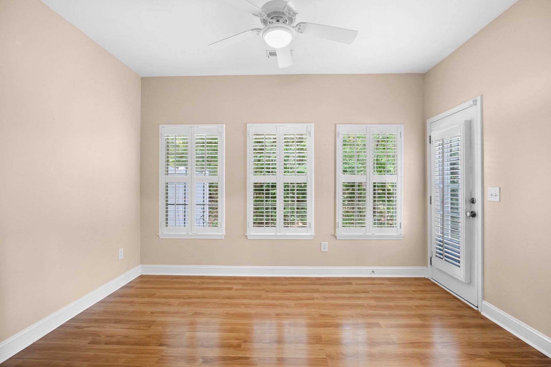 714 Botany Loop Photo 17
