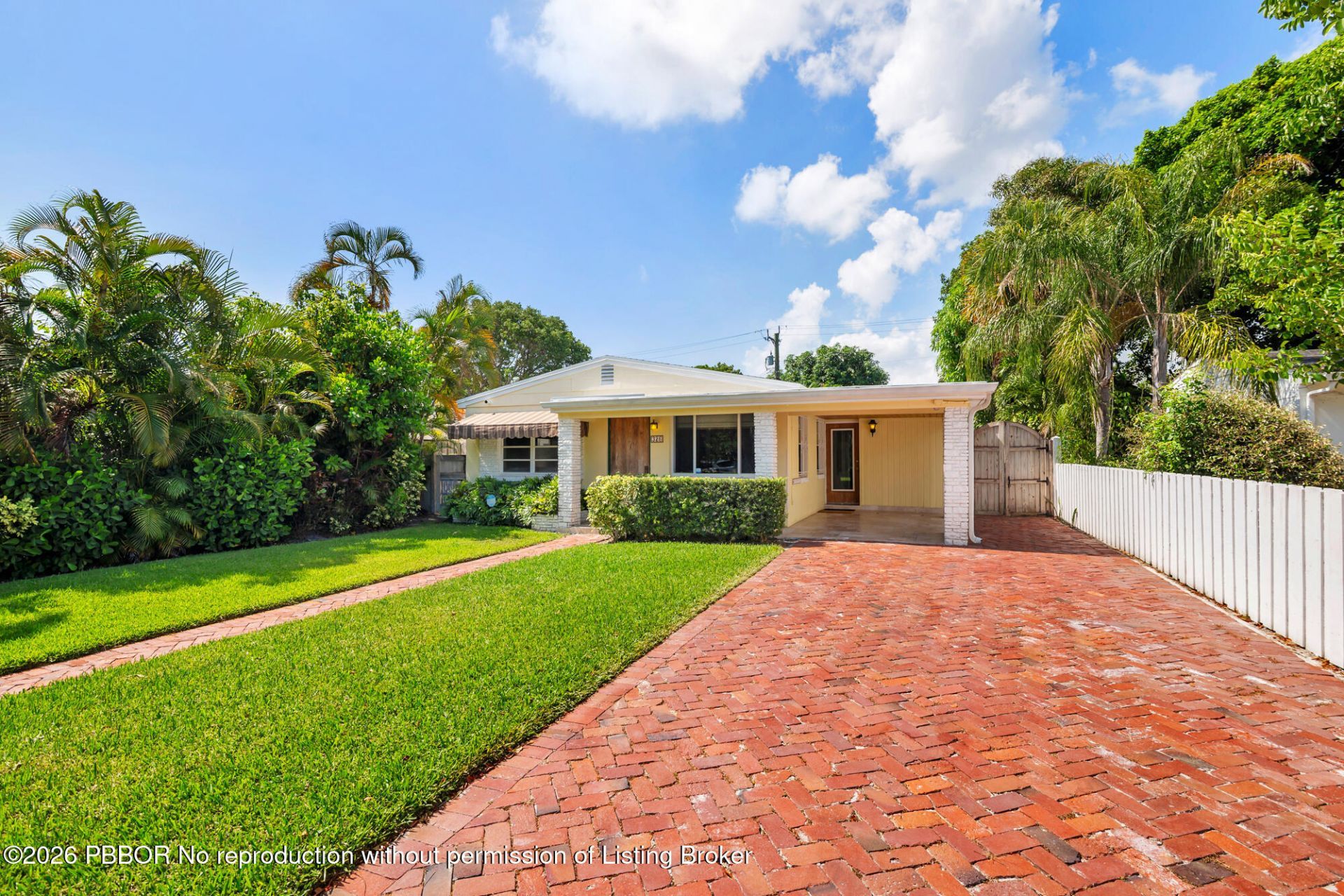326 Marlborough Place, West Palm Beach, FL 33405 Photo