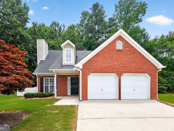 315 Cloverwood Dr, Fayetteville, GA 30215