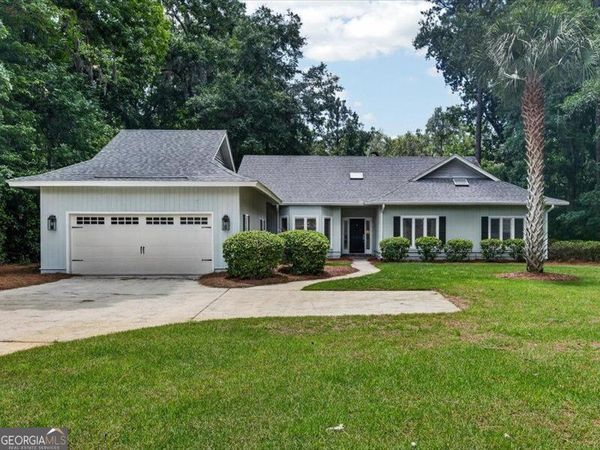 1 Black Hawk Trail, Savannah, GA 31411