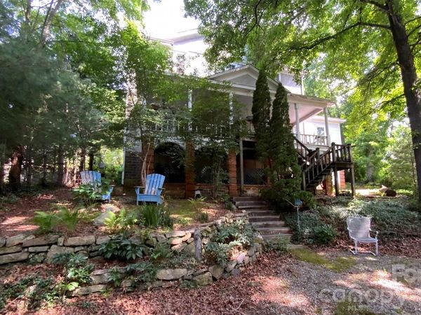 58 Seminary Street , Saluda, NC 28773