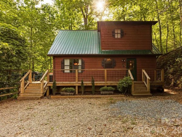 112 Eagle Nest Road , Bryson City, NC 28713