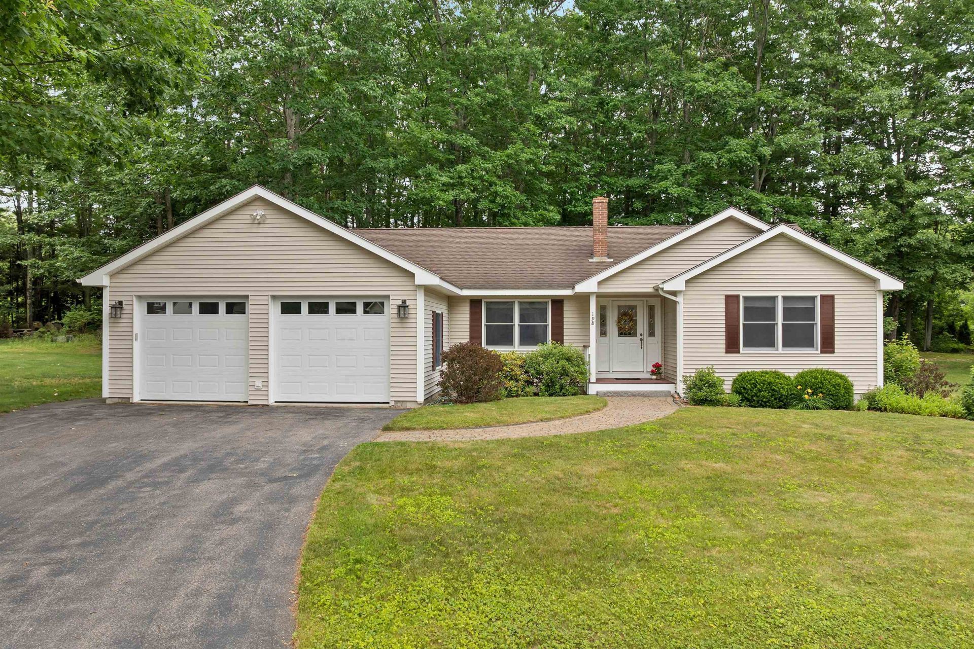 198 Sarah Circle, Laconia, NH 03246 Main Photo