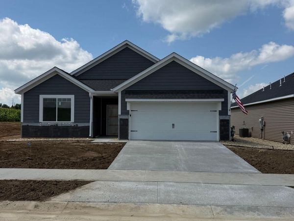 1804 Dale Place SE, Pine Island, MN 55963