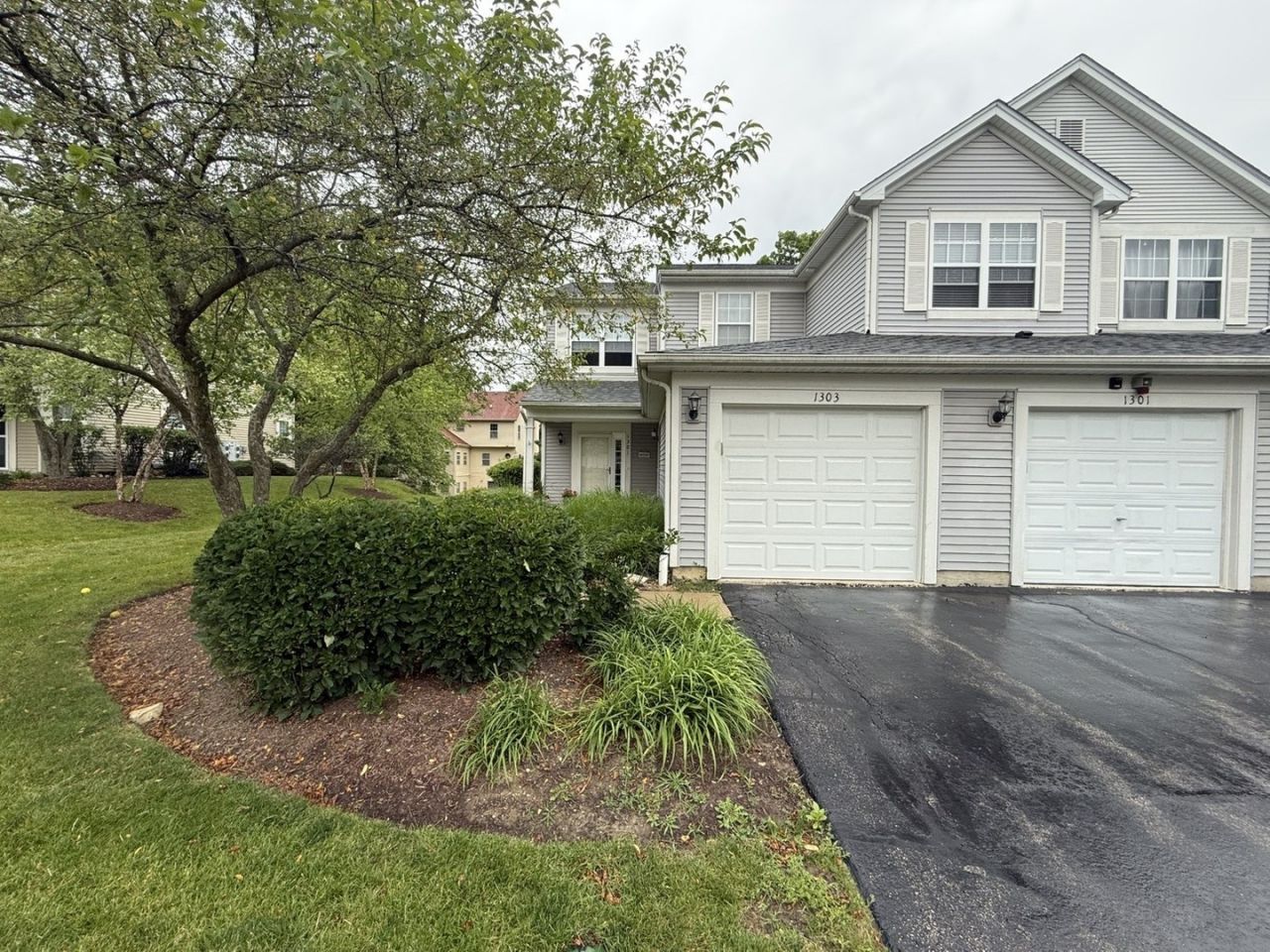 1303 Brookdale Drive, Carpentersville, IL 60110 Main Photo