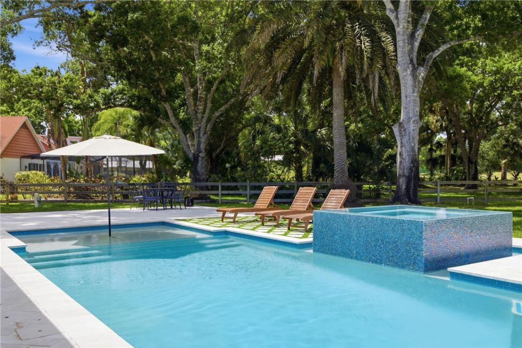 655 40th Avenue Sw, Vero Beach, FL 32968 Photo