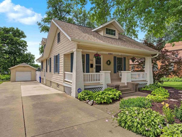 1512 E GLEN Avenue, Peoria Heights, IL 61616