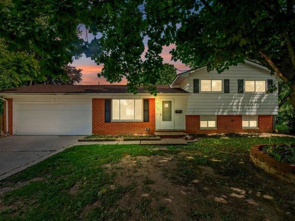 1115 Clark Drive, Ypsilanti, MI 48198
