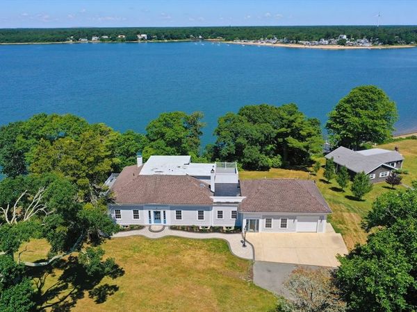54 Arlington Dr, Bourne, MA 02532