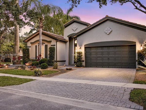 19308 Stonebrook St , Weston, FL 33332