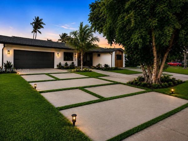 5718 NE 15th Ave , Fort Lauderdale, FL 33334