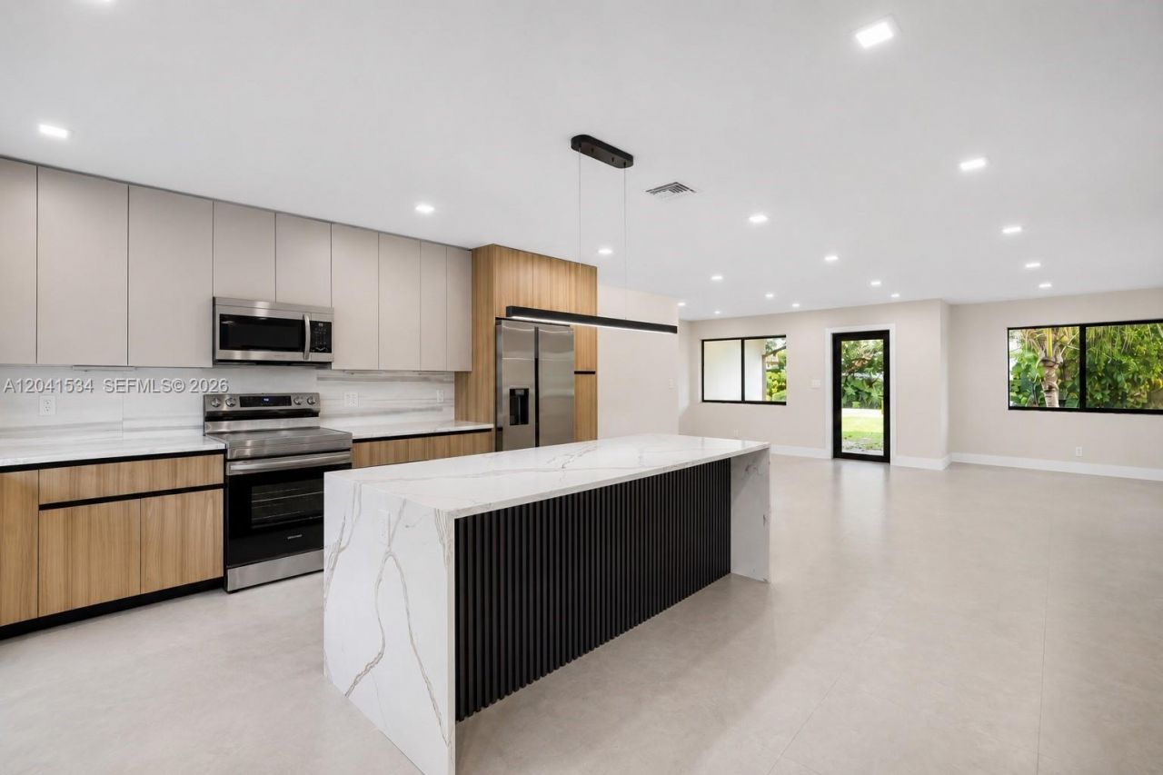 5718 NE 15th Ave , Fort Lauderdale, FL 33334 Photo