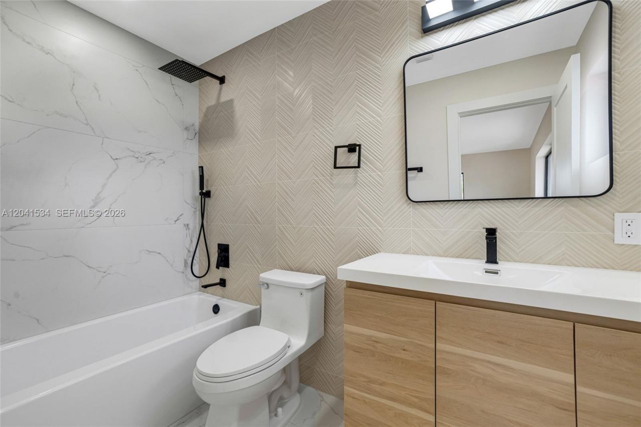 5718 NE 15th Ave , Fort Lauderdale, FL 33334 Photo