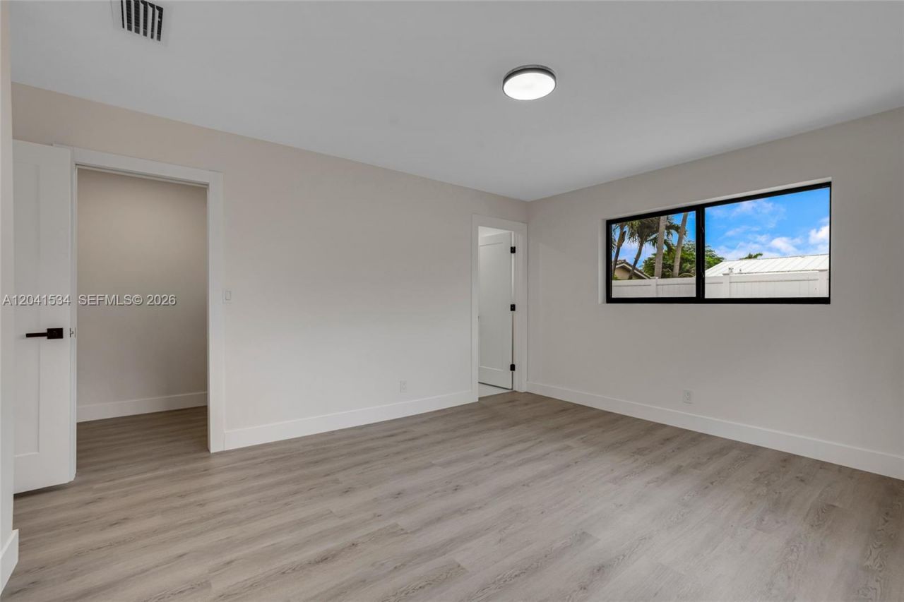 5718 NE 15th Ave , Fort Lauderdale, FL 33334 Photo