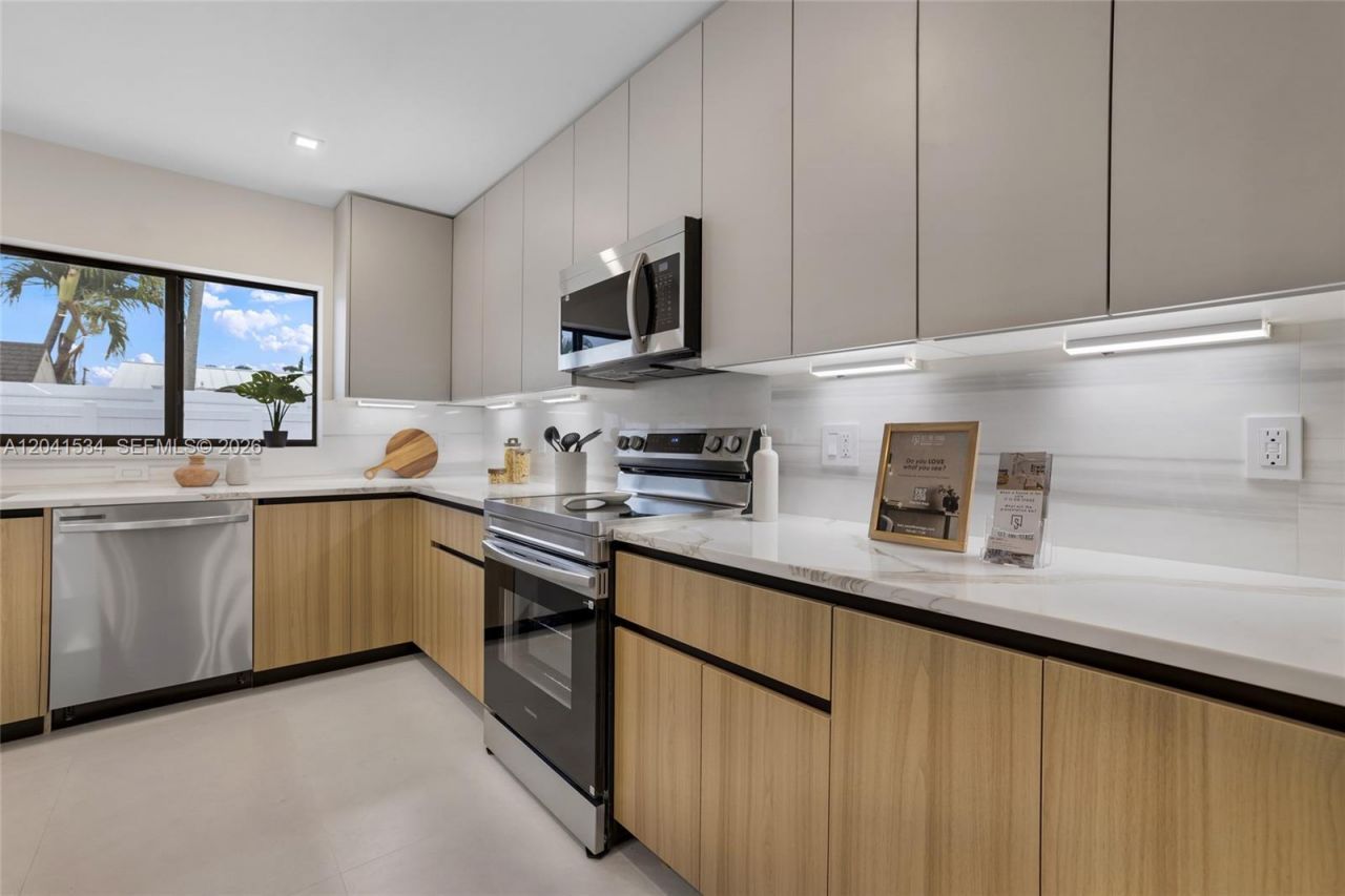 5718 NE 15th Ave , Fort Lauderdale, FL 33334 Photo