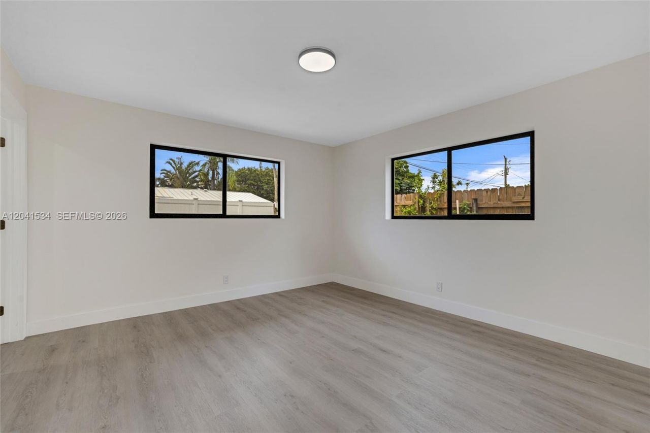 5718 NE 15th Ave , Fort Lauderdale, FL 33334 Photo