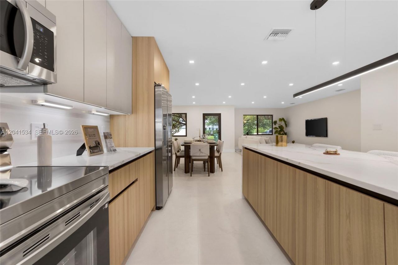 5718 NE 15th Ave , Fort Lauderdale, FL 33334 Photo