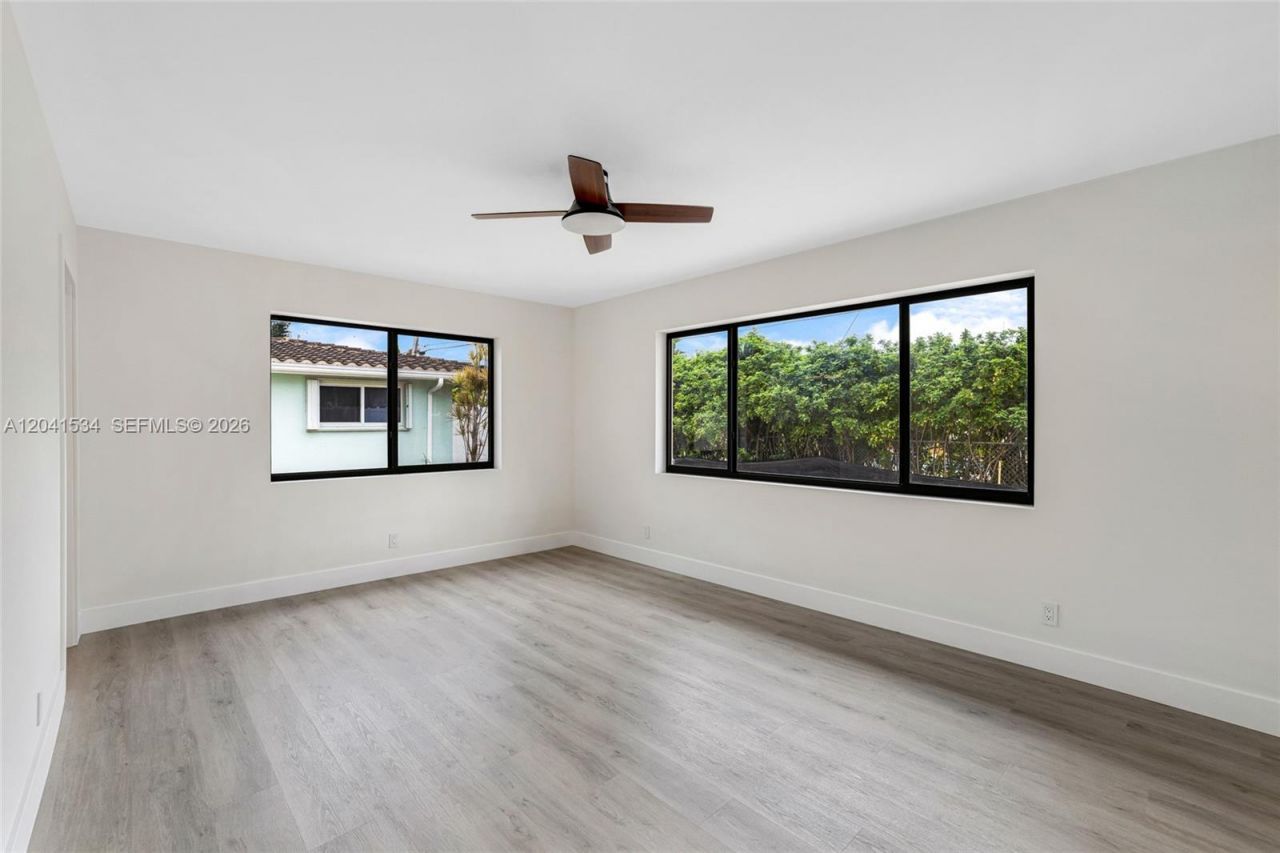 5718 NE 15th Ave , Fort Lauderdale, FL 33334 Photo
