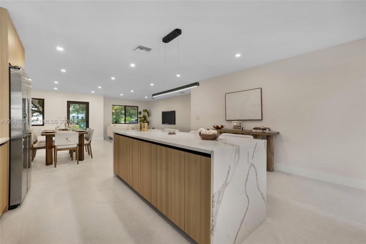 5718 NE 15th Ave , Fort Lauderdale, FL 33334 Photo
