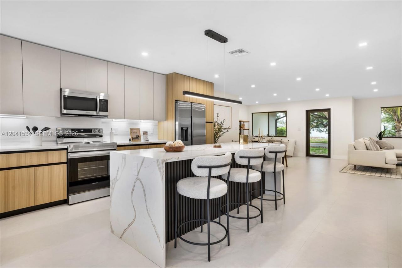 5718 NE 15th Ave , Fort Lauderdale, FL 33334 Photo